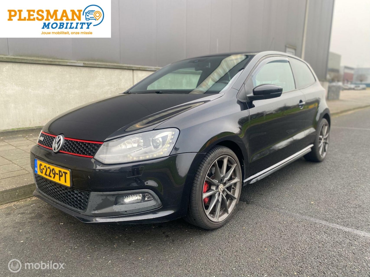 Volkswagen Polo - 1.4 TSI GTI Automaat/ Panodak/NAV/Onderhoud - AutoWereld.nl