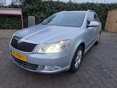 Skoda Octavia Combi - 1.2 TSI Elegance Business Line/automaat/Leer