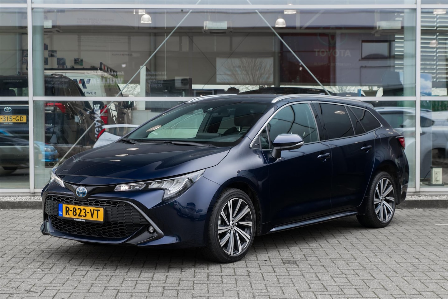 Toyota Corolla Touring Sports - 1.8 Hybrid Dynamic 122pk CVT - AutoWereld.nl