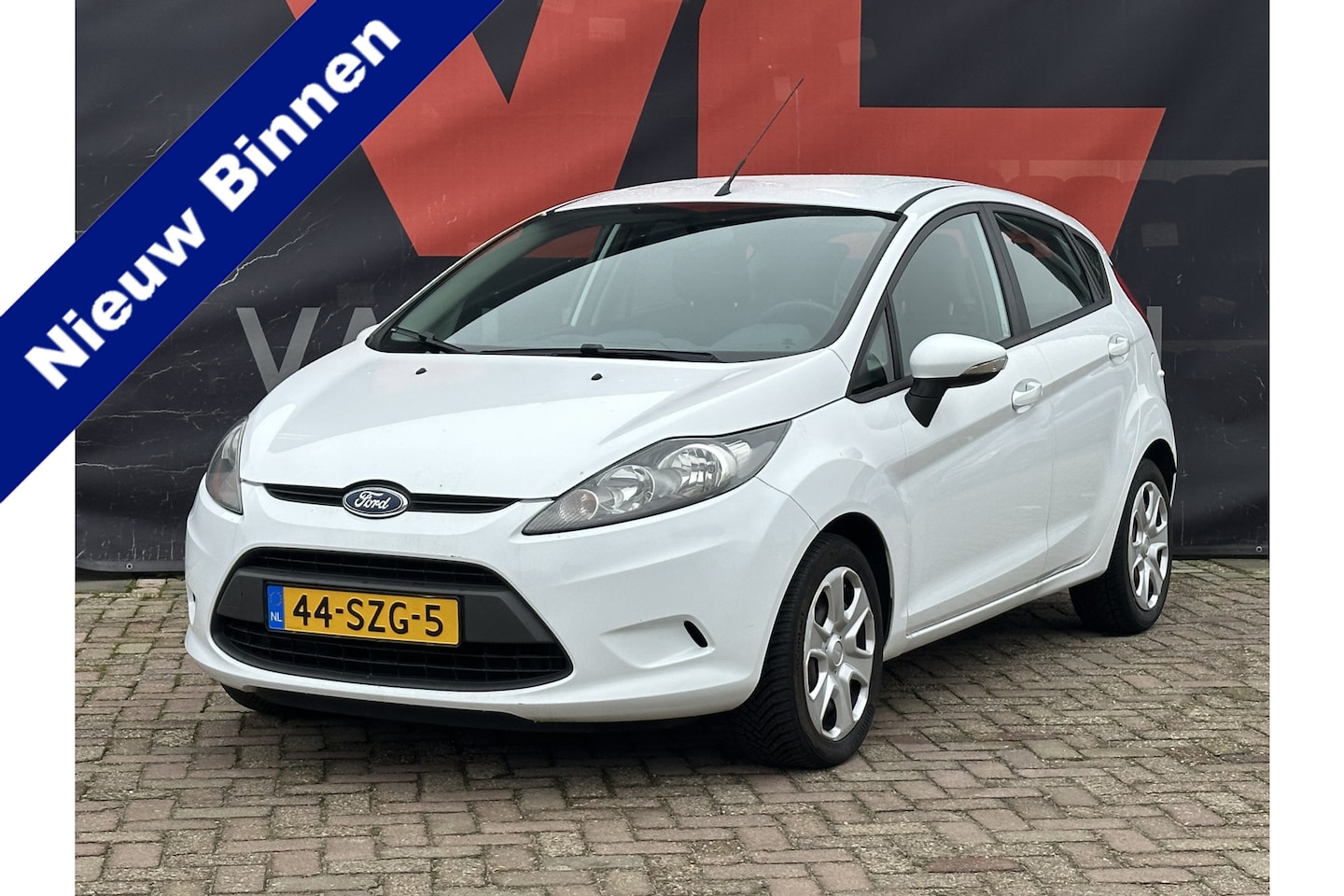 Ford Fiesta - 1.25 Trend | Nieuw Binnen! | Airco | Radio CD | APK 01-2026! - AutoWereld.nl