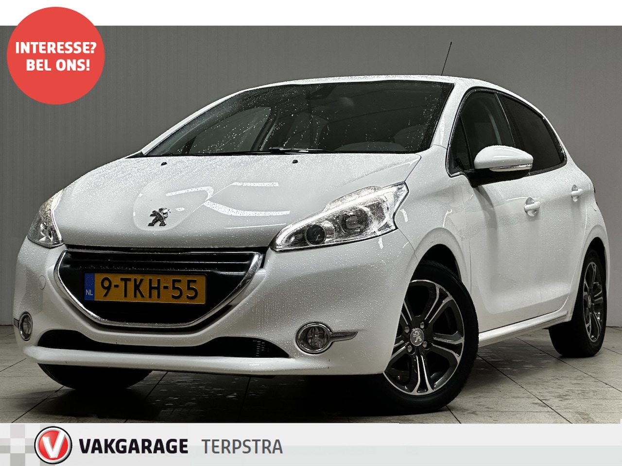 Peugeot 208 - 1.2 VTi Allure/ Trekhaak!/ Stoelverw./ Clima/ Navi/ Cruise/ Bluetooth/ Multi.Stuur/ LEDER/ - AutoWereld.nl