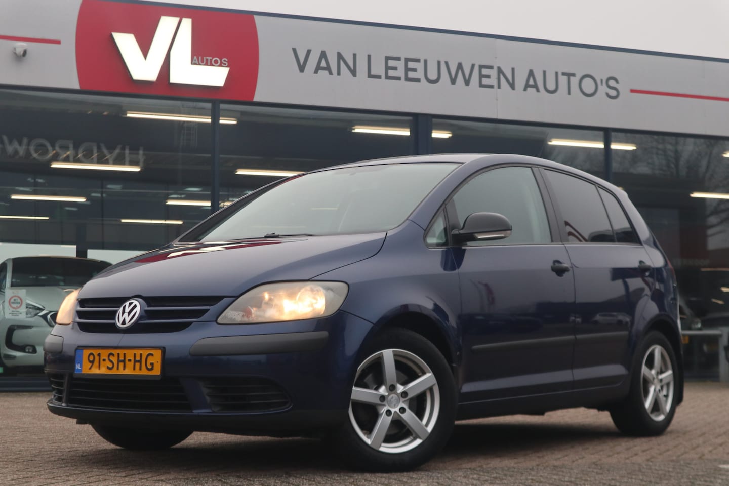 Volkswagen Golf Plus - 1.6 FSI Turijn | Trekhaak | Automatische Airco | APK 27-01-2026 - AutoWereld.nl