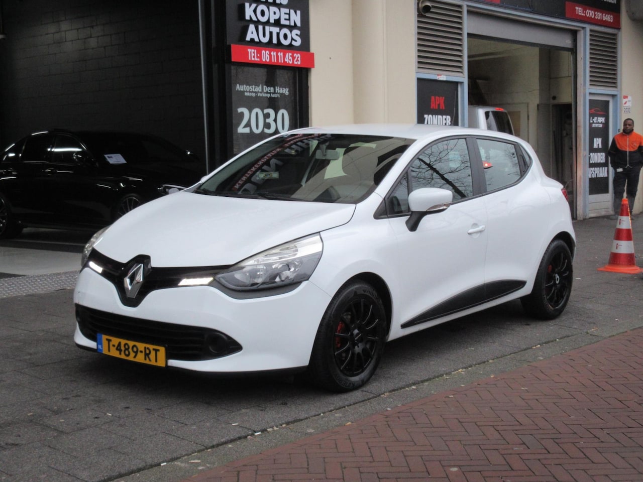 Renault Clio - 1.2 Collection 5 Deurs Airco Navi - AutoWereld.nl