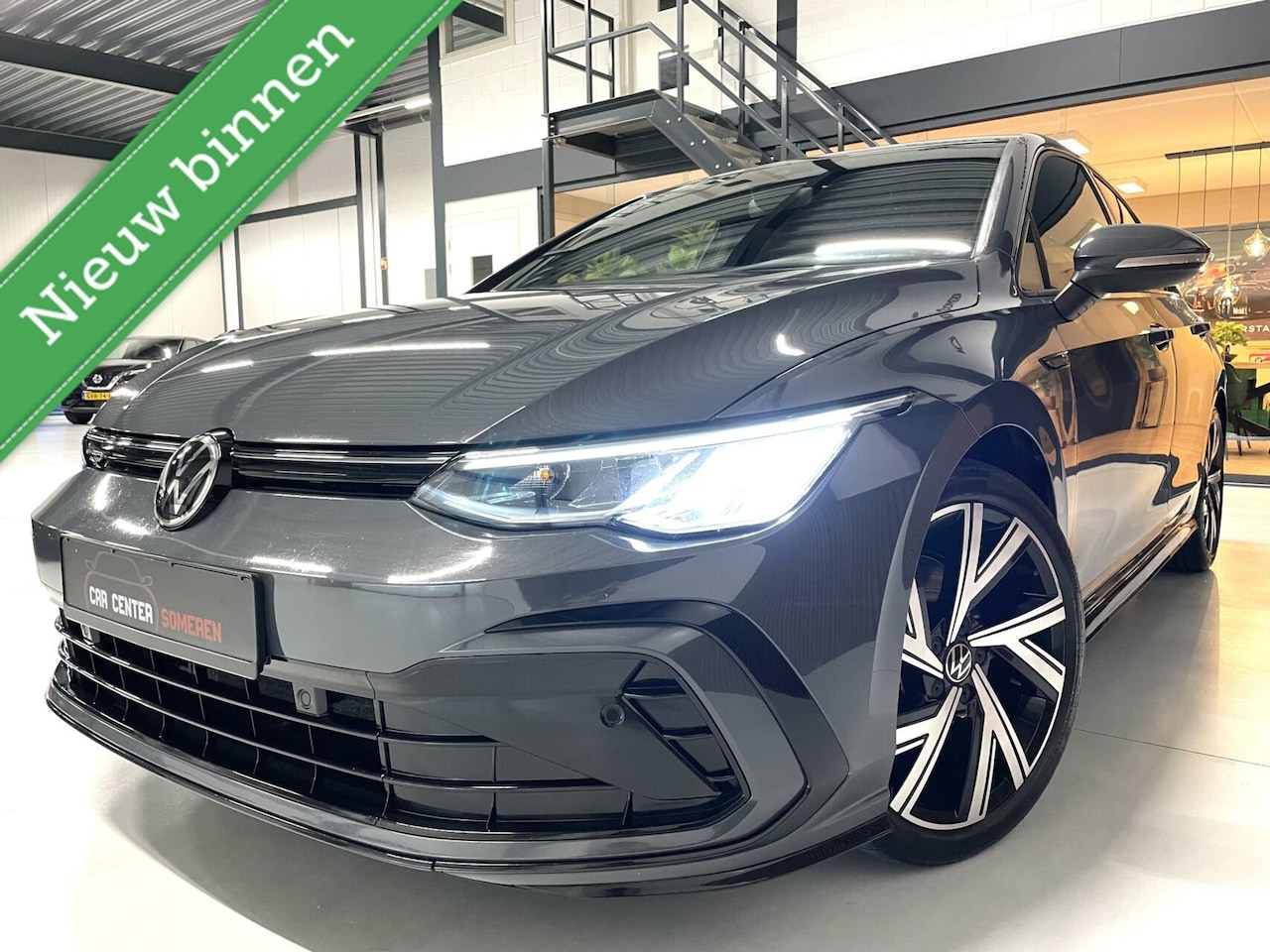 Volkswagen Golf - 1.5 TSI 150 PK 2x R-LINE/ Camera/ 18”LMV/ CarPlay - AutoWereld.nl