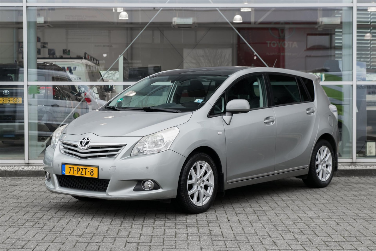 Toyota Verso - 1.8 VVT-i 147pk Aut (5P) Dynamic Business 1e eigenaar - AutoWereld.nl