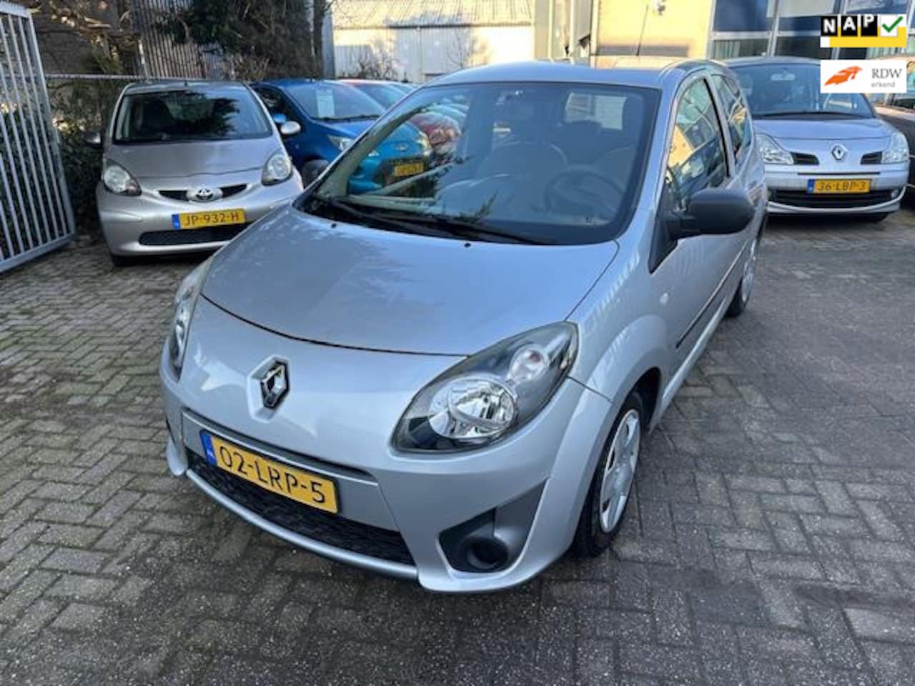 Renault Twingo - 1.2-16V Authentique 1.2-16V Authentique, Airco, Nap, Apk 02/2026 - AutoWereld.nl