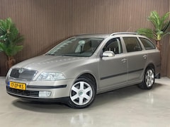 Skoda Octavia Combi - 1.6 Ambiente