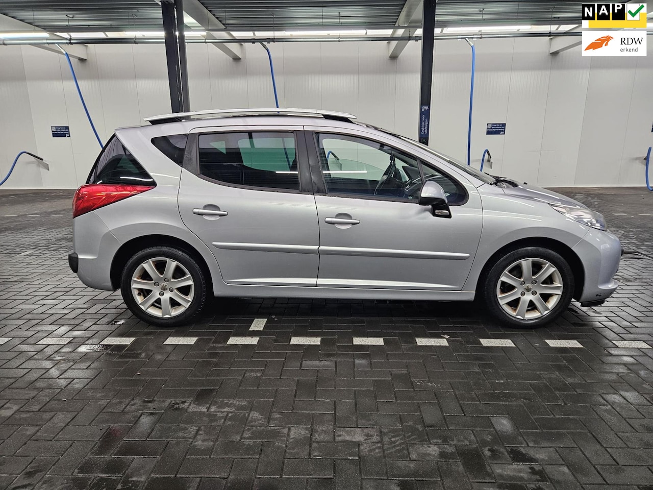 Peugeot 207 SW - 1.6 VTi XS Première/ PANO/ TREKHAAK/ CLIMATE CONTROL/ NAP/ APK - AutoWereld.nl