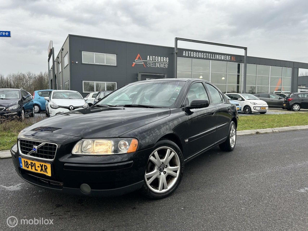 Volvo S60 - 2.4 D5 AUT. Edition [ NAP leder zeer netjes ] - AutoWereld.nl