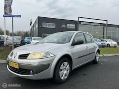 Renault Mégane - 1.4-16V Expression 5-drs [ INRUILKOOPJE ]