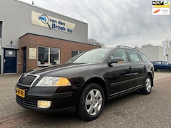 Skoda Octavia Combi - 1.6 Ambiente APK Nieuw