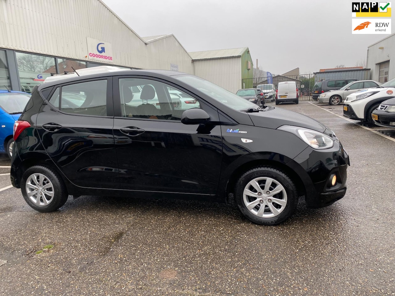 Hyundai i10 - 1.0i i-Motion Comfort CLIMA | 1e EIGENAAR | CRUISE CONTROL | NAP | APK | - AutoWereld.nl