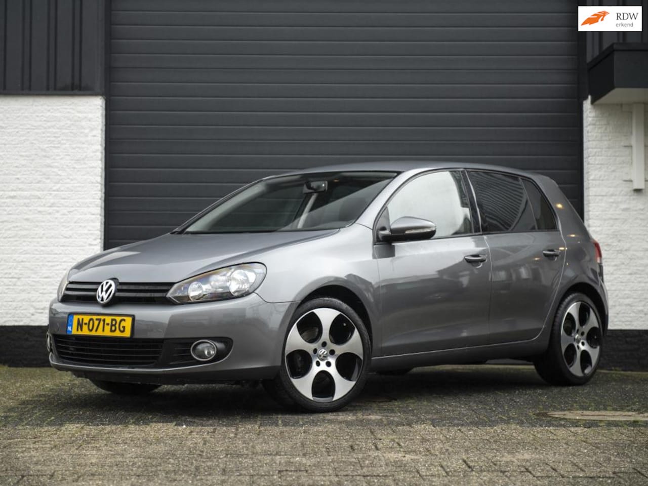 Volkswagen Golf - 1.2 TSI Trendline BlueMotion/ GTI velgen / NW APK - AutoWereld.nl