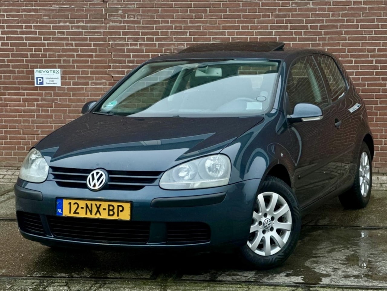 Volkswagen Golf - 1.6 FSI Comfortline 1.6 FSI Comfortline - AutoWereld.nl