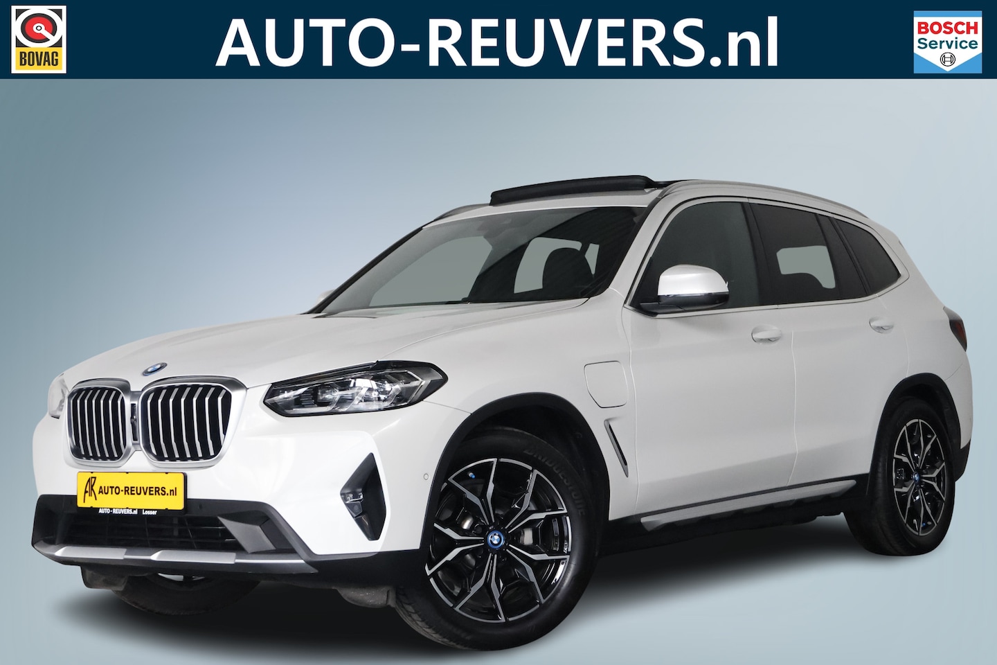 BMW X3 - xDrive30e High Executive / Opendak / HUD / Leder / LED / CarPlay - AutoWereld.nl