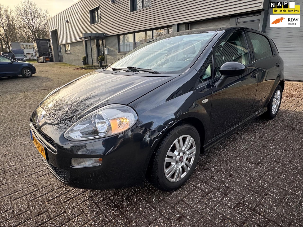 Fiat Punto Evo - 1.3 M-Jet Street 1.3 M-Jet Street - AutoWereld.nl