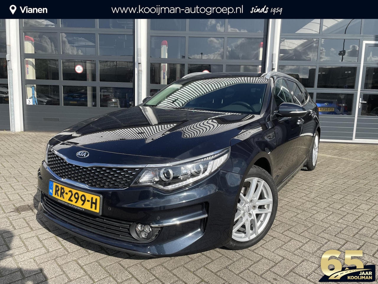 Kia Optima Sportswagon - 1.7 CRDi ComfortPlusLine puur rijgenot en heel veel luxe! 600 Liter kofferruimte en automa - AutoWereld.nl