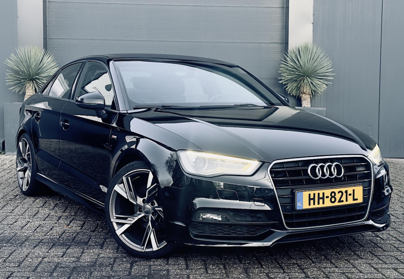 Audi A3 Limousine - 1.6 TDI Ambition Sport Edition 1.6 TDI Ambition Sport Edition - AutoWereld.nl