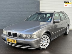 BMW 5-serie Touring - 530i Executive NWEAPK/AUTO/CRUISE/LEDER