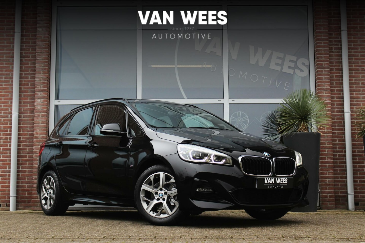 BMW 2-serie Active Tourer - 218i F45 Executive Edition M-sport | M-pakket | 1e eigenaar | NL auto | inc BTW | Head-up - AutoWereld.nl