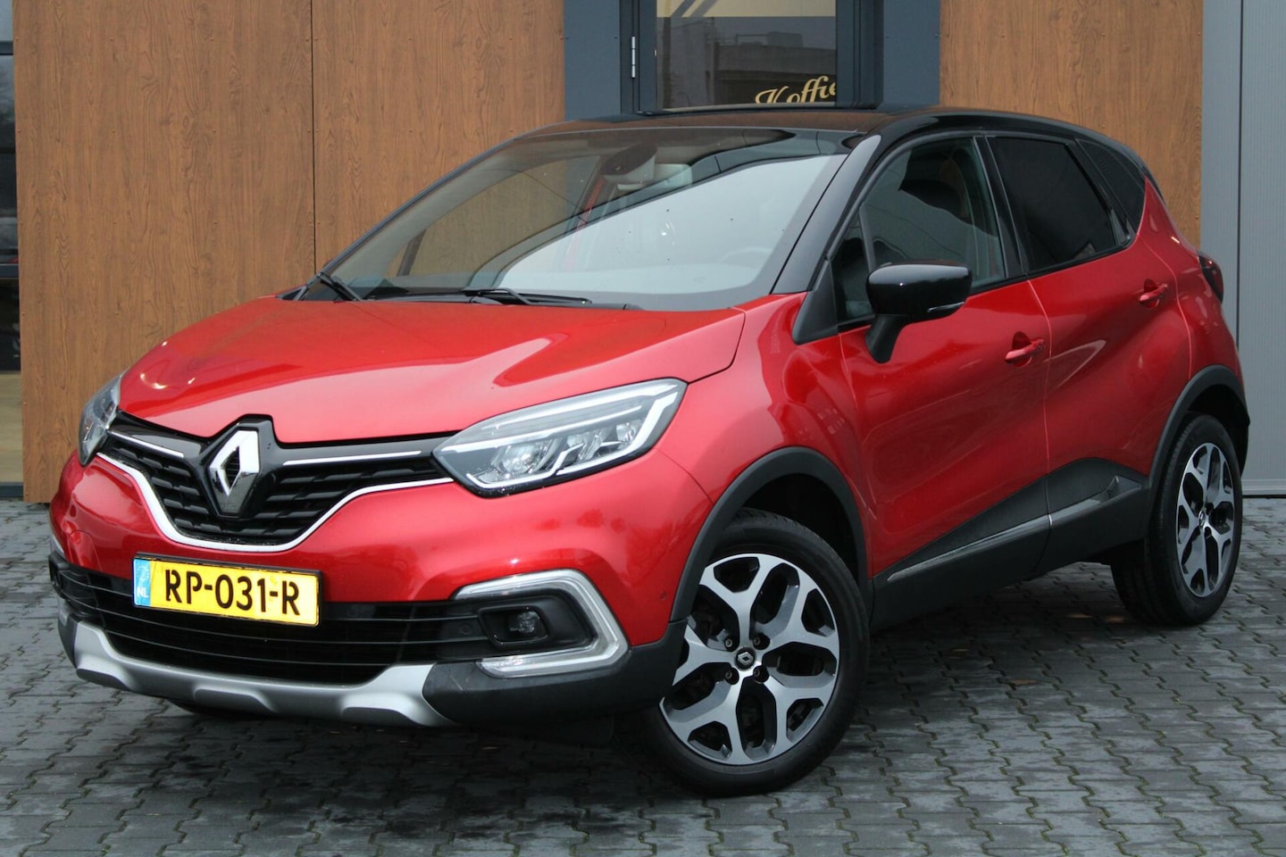 Renault Captur - 0.9 TCe Intens | Dode hoek det. | Camera - AutoWereld.nl