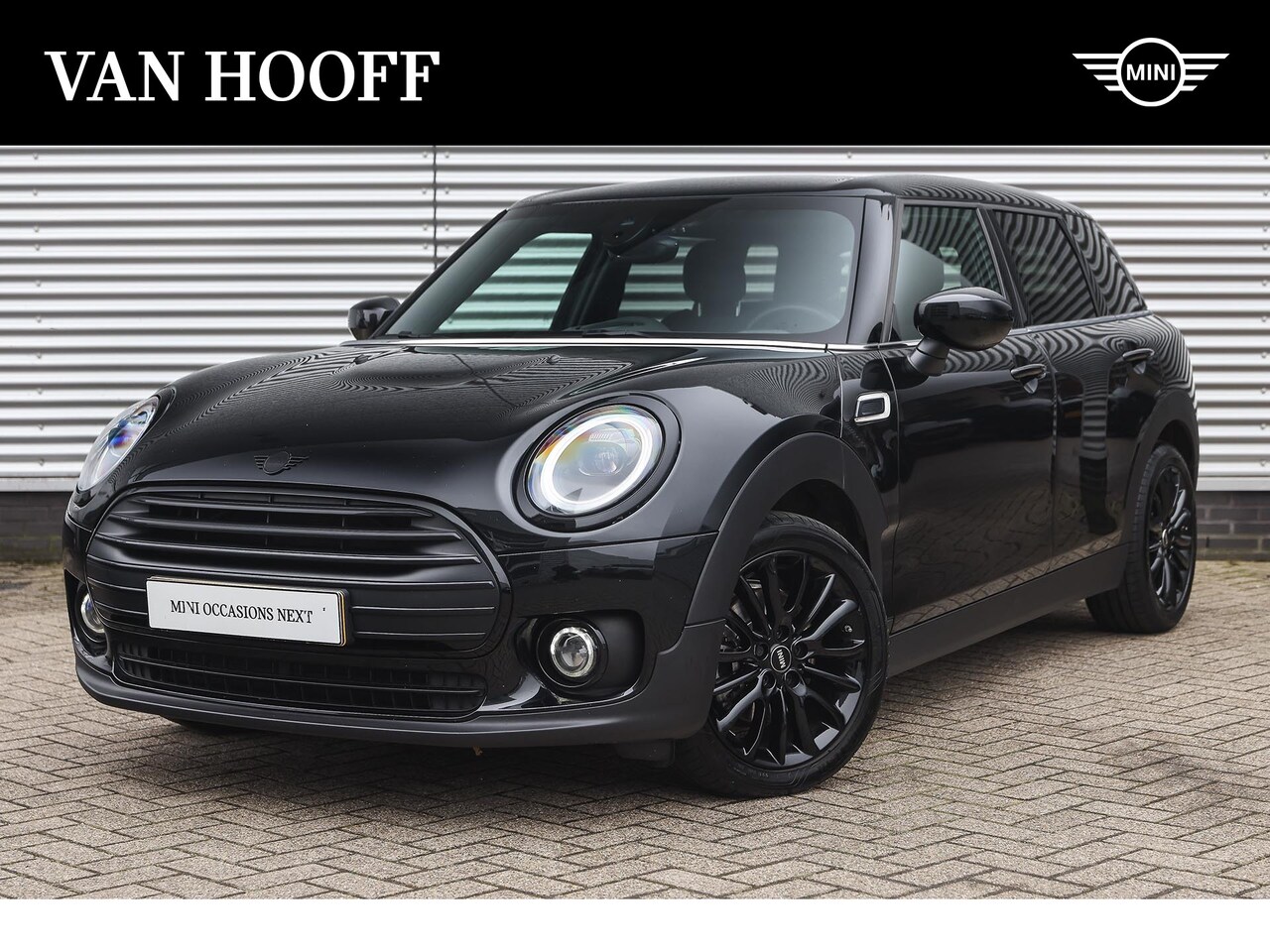 MINI Clubman - Cooper Classic Automaat / Achteruitrijcamera / Comfortstoelen / Stoelverwarming / PDC acht - AutoWereld.nl