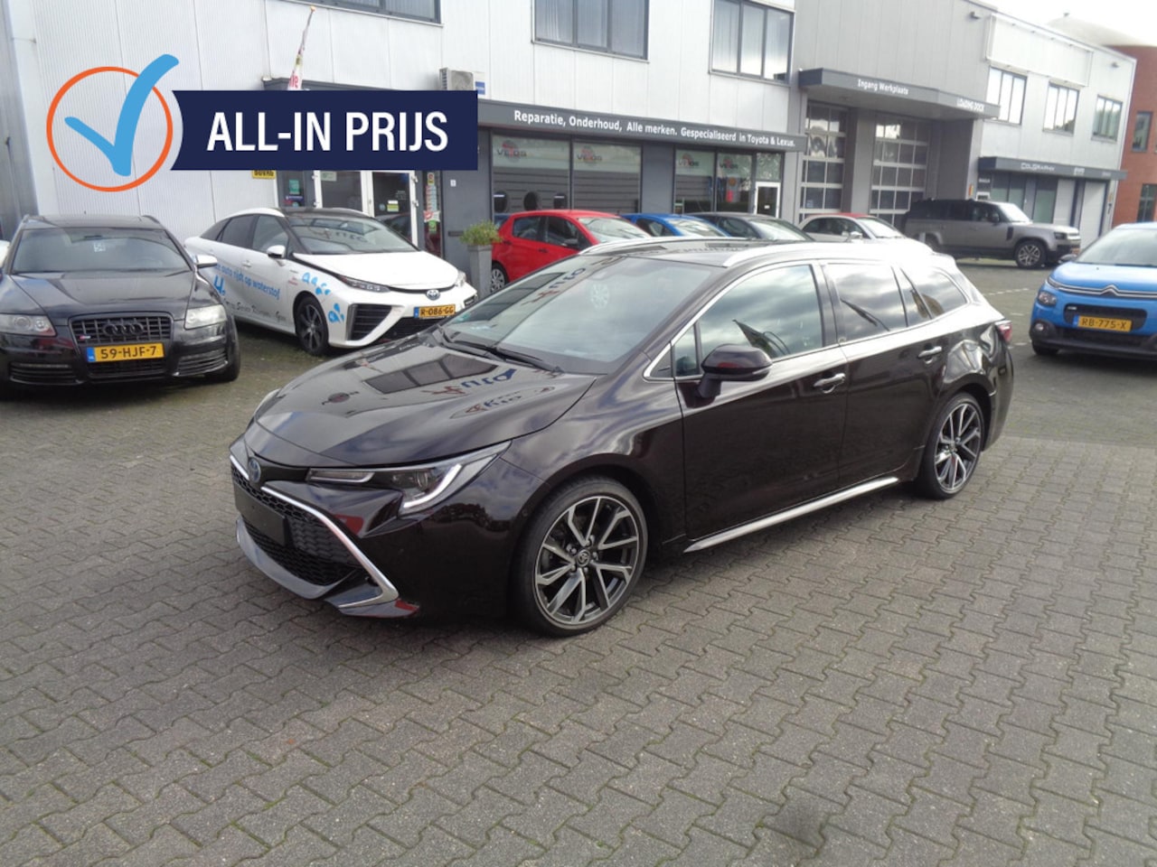 Toyota Corolla Touring Sports - 2.0 Hybrid Executive 184 PK Phantom Brown - AutoWereld.nl