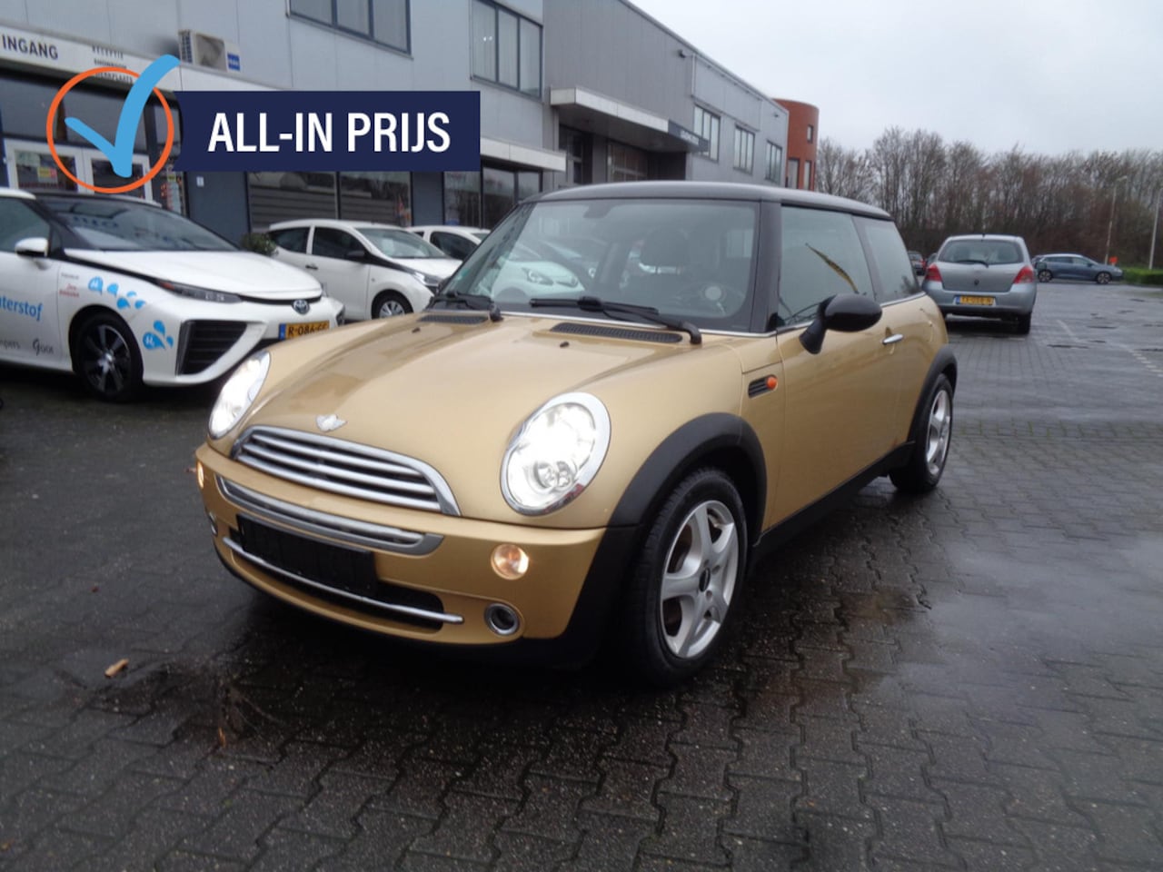 MINI Cooper - Mini 1.6 XENON / HALF LEER / LEUKE AUTO - AutoWereld.nl