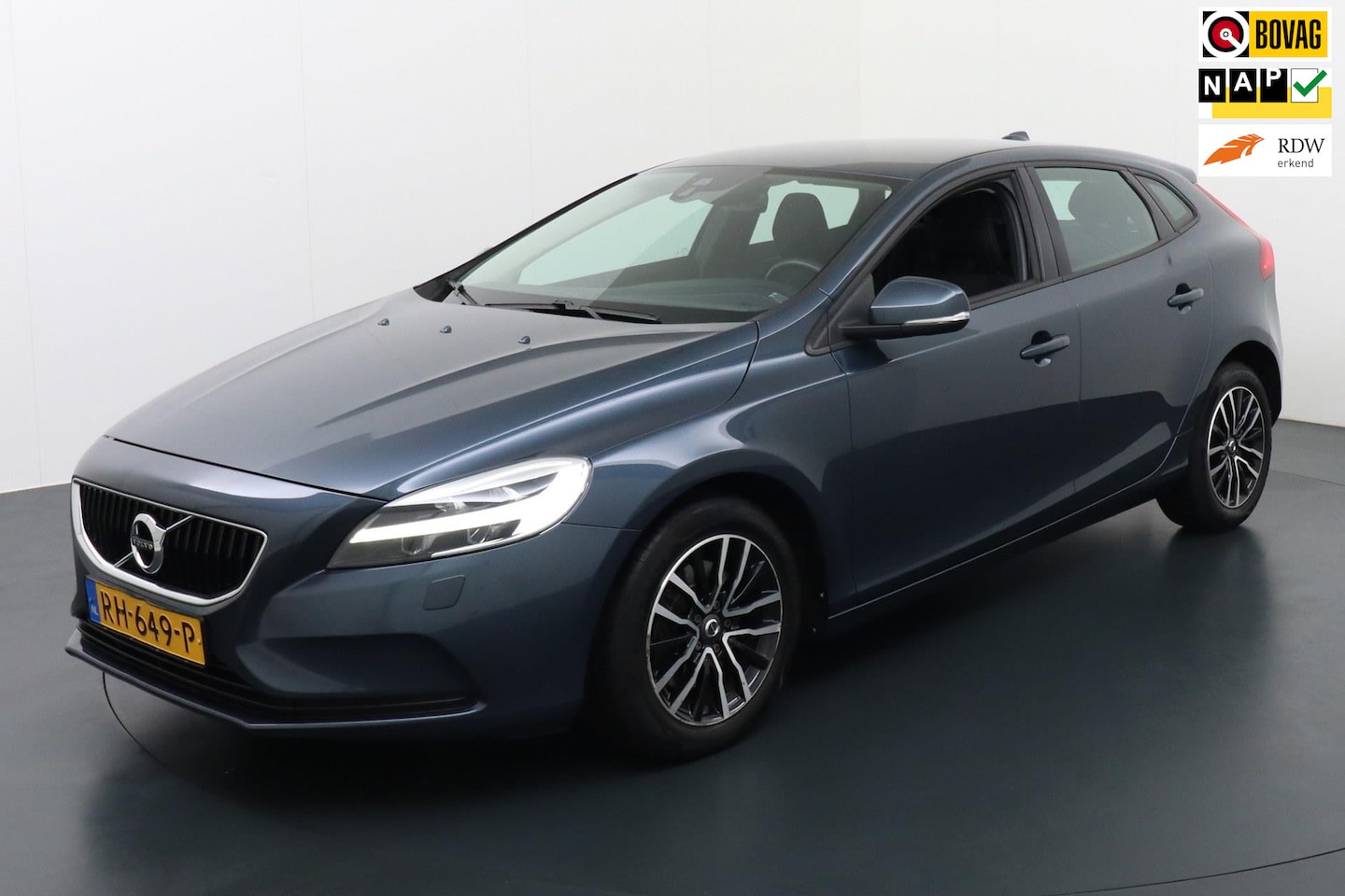 Volvo V40 - 2.0 T2 Nordic+ Trekhaak Led Airco Navigatie - AutoWereld.nl