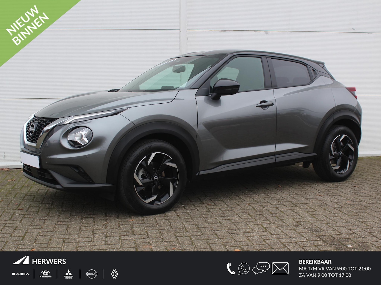 Nissan Juke - 1.0 DIG-T N-Connecta Automaat / Navigatie + Apple Carplay/Android Auto / Stoel- + Stuurver - AutoWereld.nl