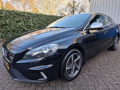 Volvo V40 - 2.0 D4 R-Design Business CLIMAT/CRUISE/HALF LEER/PDC.A 190PK