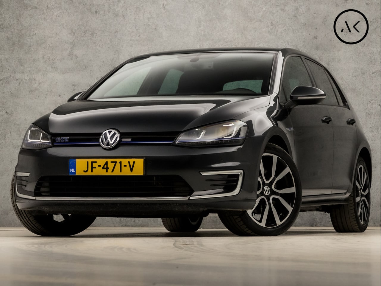 Volkswagen Golf - 1.4 TSI GTE 204Pk Automaat (APPLE CARPLAY, NAVIGATIE, CLIMATE, PARKEERSENSOREN, LED KOPLAM - AutoWereld.nl