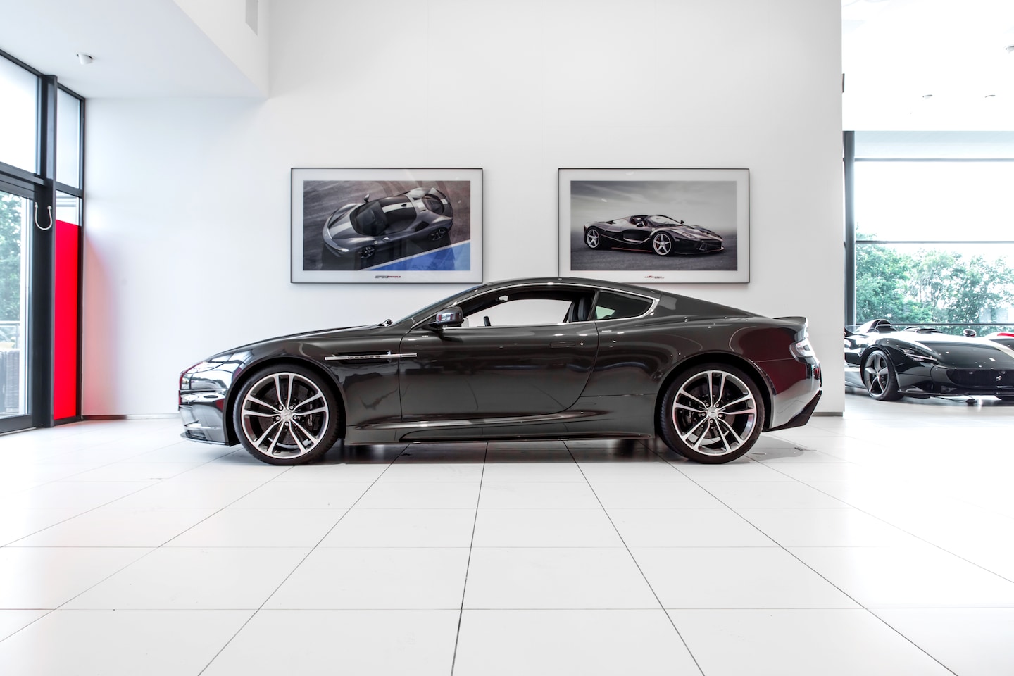 Aston Martin DBS - 6.0 V12 ~Munsterhuis Sportscars~ - AutoWereld.nl