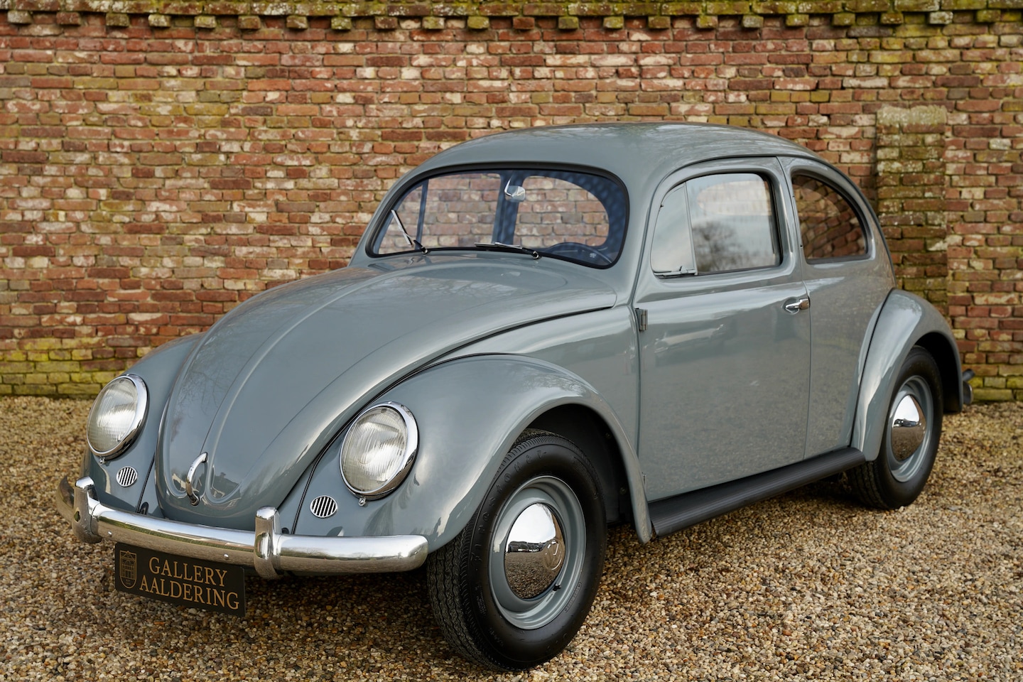 Volkswagen Beetle - Oval Window Beetle Desirable and iconic 'Oval Window' Beetle, Completely restored and over - AutoWereld.nl