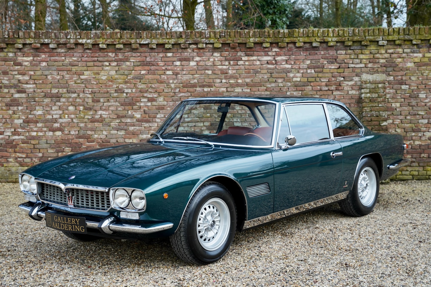 Maserati Mexico - 4200 Comprehensive “Bare metal restoration”, Restored by former employees of Bacchelli & V - AutoWereld.nl