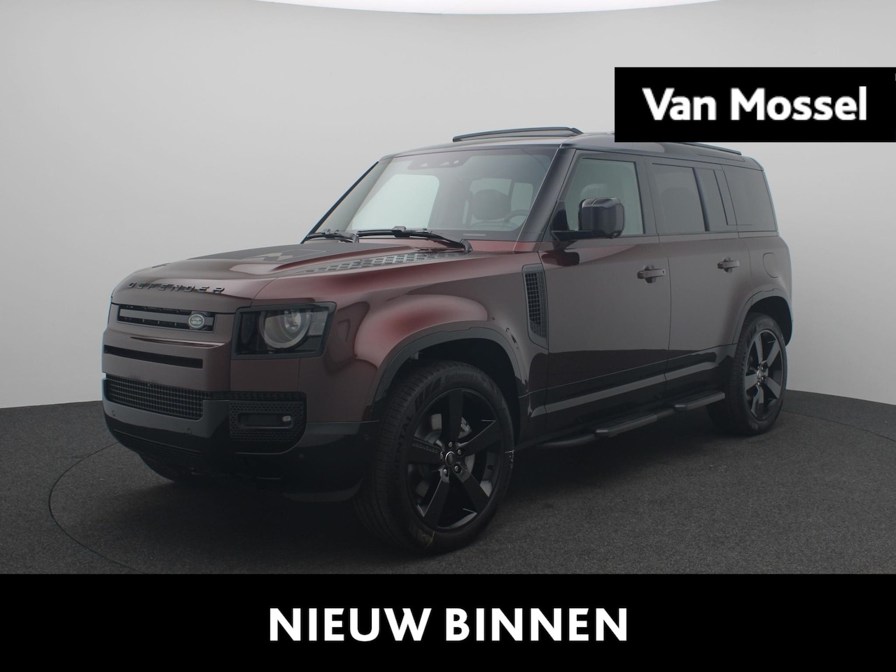 Land Rover Defender 110 - 2.0 P300e 110 Sedona Edition | Sedona Red remklauwen | Cold Climate Pack | - AutoWereld.nl