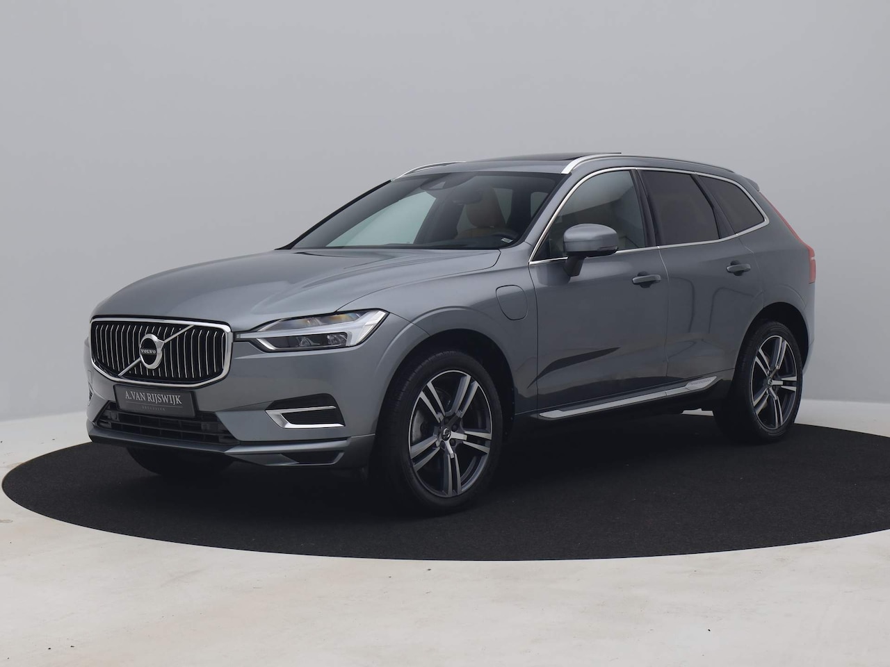 Volvo XC60 - 2.0 Recharge T8 AWD Inscription | PANO | ADAPTIVE | HUD | MEMORY | STOELVENT. | STOELVERW. - AutoWereld.nl