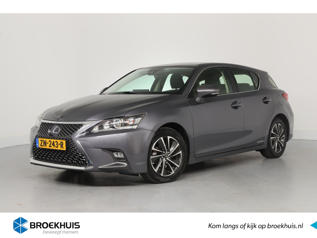 Lexus CT 200h - Business Line | Navi | Camera | Clima | Keyless | Cruise Control | Parkeersensoren V+A | L - AutoWereld.nl