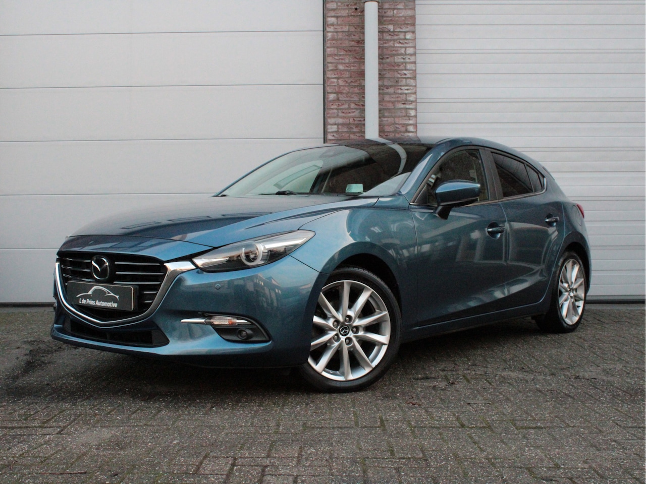 Mazda 3 - 2.0 SkyActiv-G 120 GT-M Vol opties/Trekhaak/Garantie - AutoWereld.nl