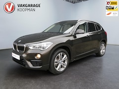 BMW X1 - SDrive20i Centennial High Executive. Leder/Pano/Cruise/Stoelverwarming. ZEER MOOI