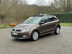 Volkswagen Polo - 1.2 TSI Highline 105PK I PANO I 6-BAK I PDC I CRUISE I NWE APK