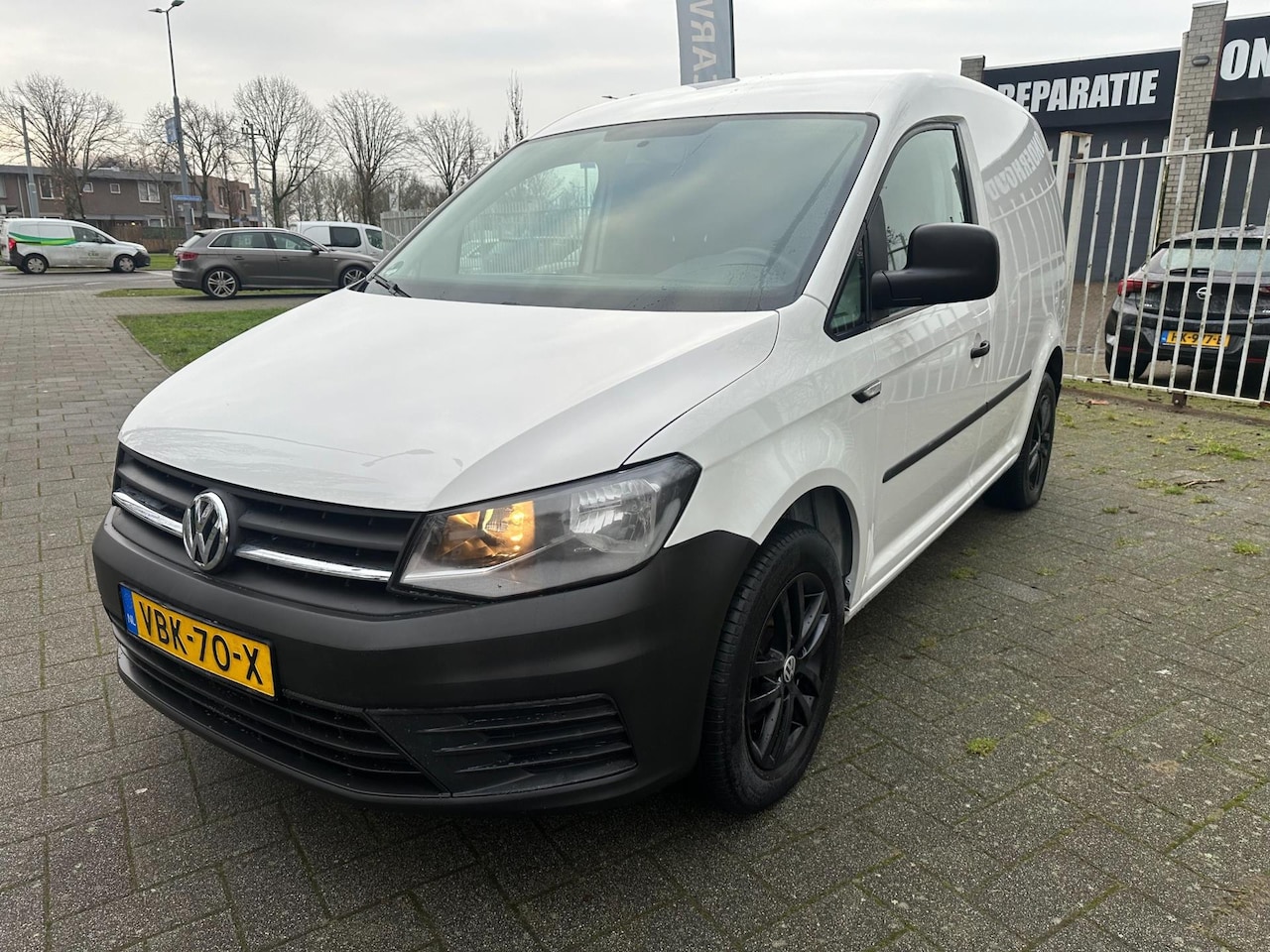 Volkswagen Caddy - 2.0 TDI L1H1 BMT Economy Business 2.0 TDI L1H1 BMT Economy Business - AutoWereld.nl