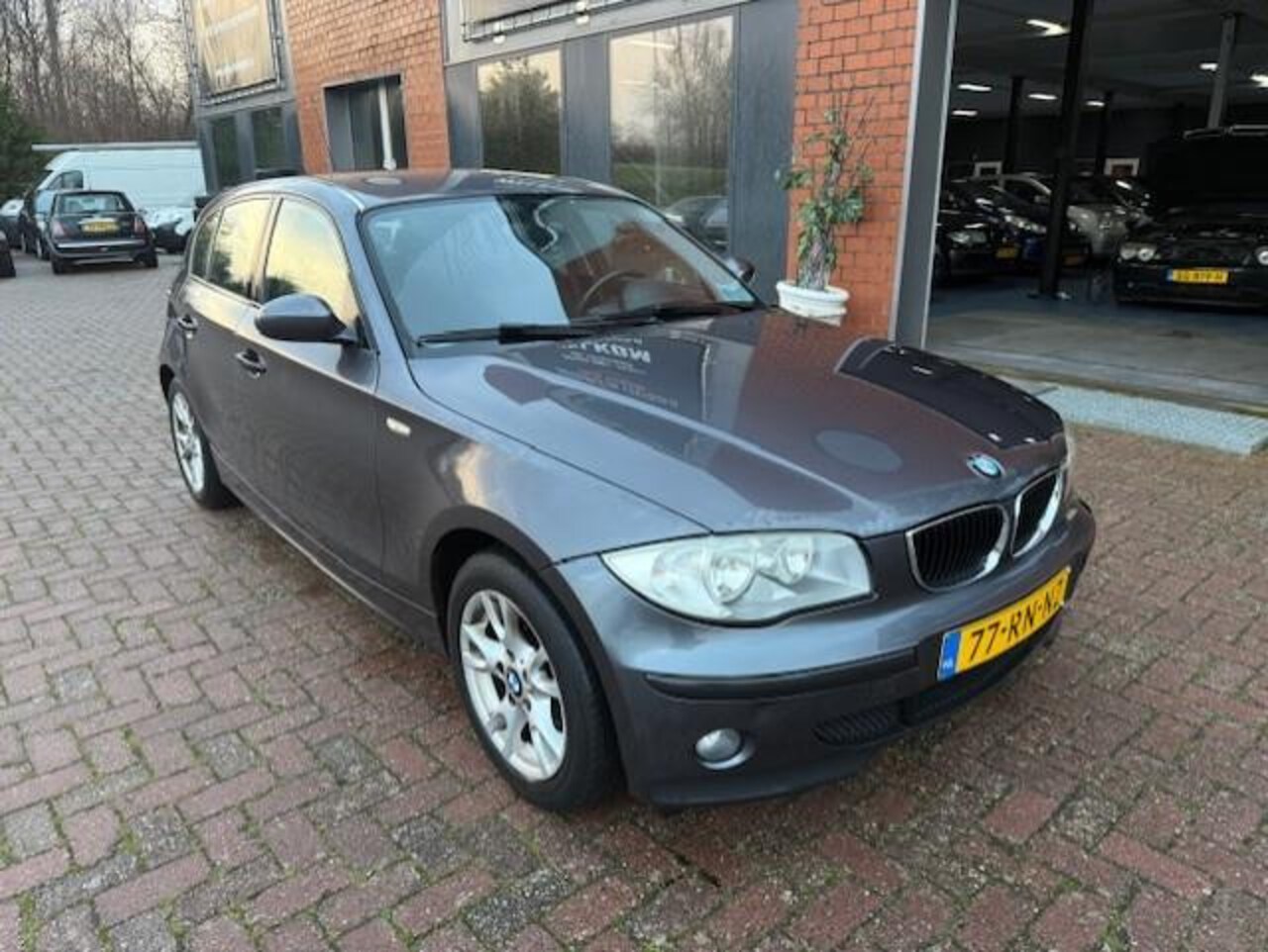 BMW 1-serie - 116i Exe Clima, nette staat - AutoWereld.nl