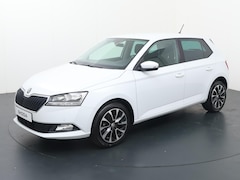 Skoda Fabia - 1.0 TSI Business Edition | 95 PK | Trekhaak | Navigatiesysteem | Verwarmbare voorstoelen |