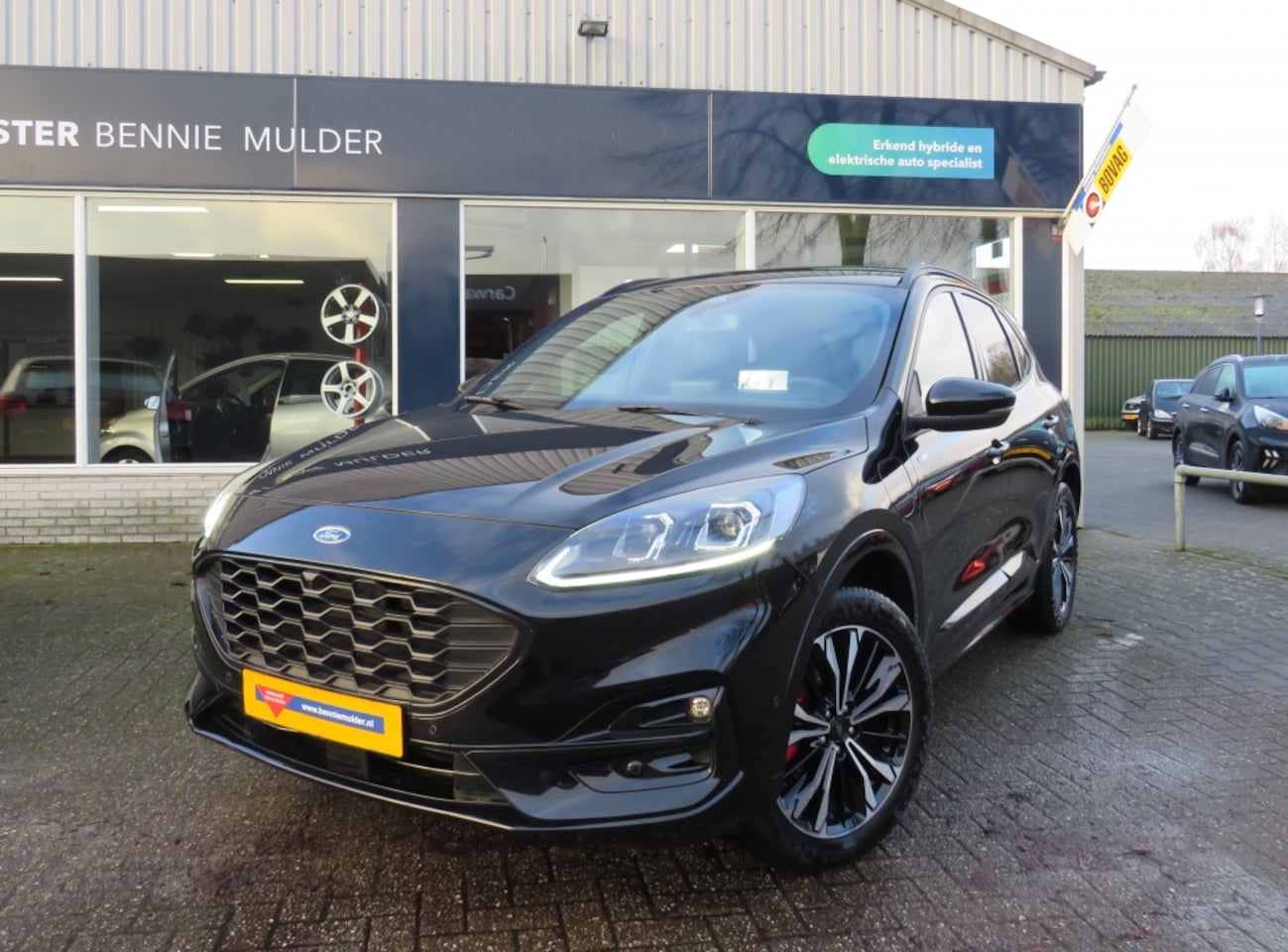 Ford Kuga - 2.5 PHEV ST-Line X TREKHAAK / 19 INCH / WINTER PACK - AutoWereld.nl