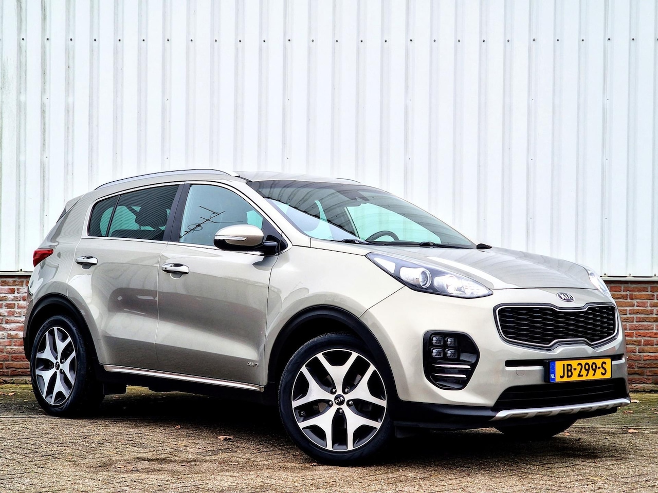 Kia Sportage - 1.6 T-GDI 4WD GT-Line First Edition AUTOMAAT*Trekhaak*Camera*Navigatie*Leder - AutoWereld.nl