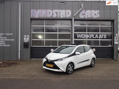 Toyota Aygo - 1.0 VVT-i x-cite Automaat Navi Airco Elek Pakket 5Deurs 2018bj GARANTIE