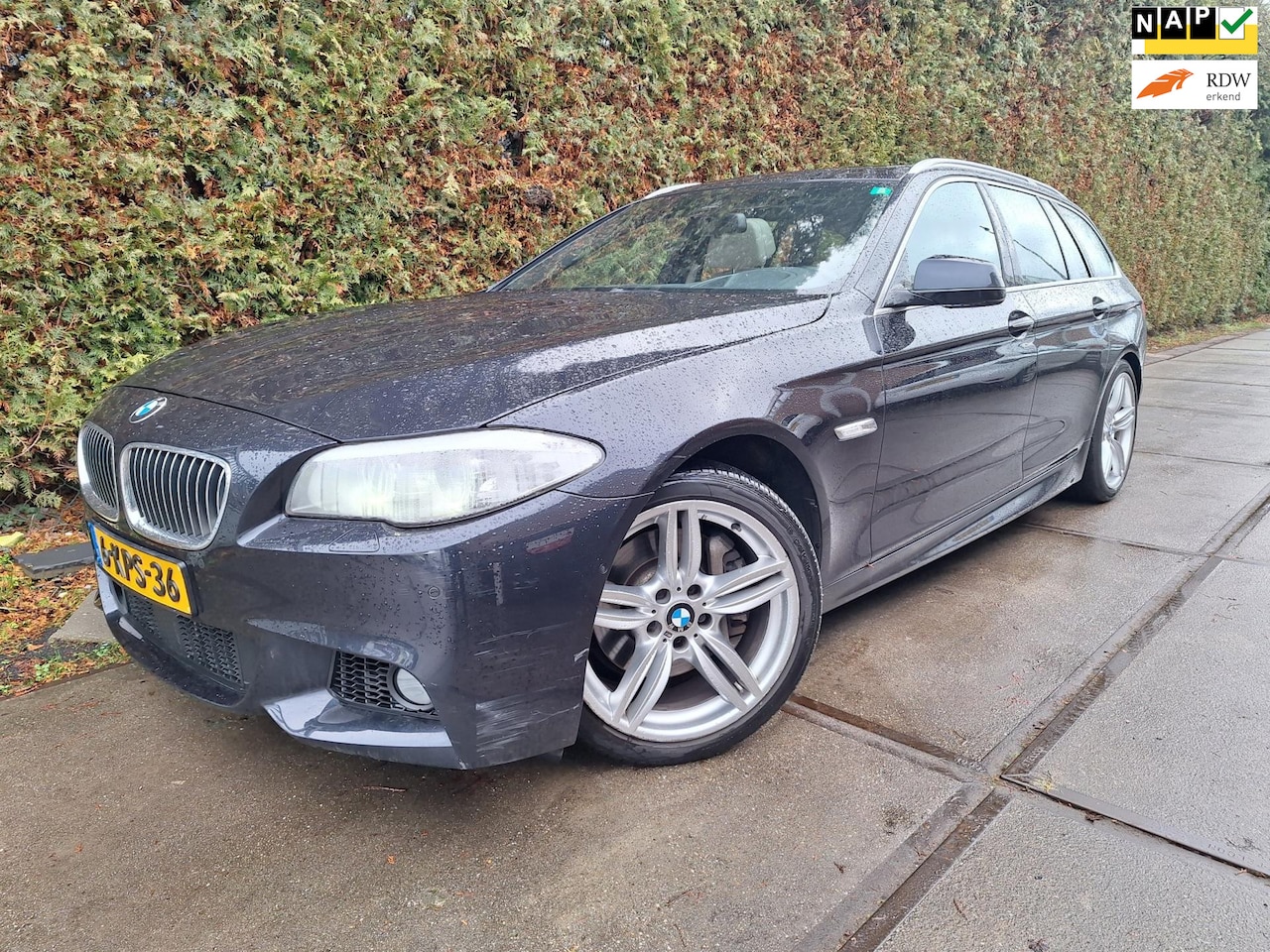 BMW 5-serie Touring - 528i 528i (motor tikt) - AutoWereld.nl