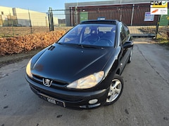 Peugeot 206 - 1.4 XR AUTOMAAT PANO LEDER