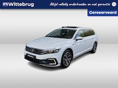 Volkswagen Passat Variant - 1.4 TSI PHEV 218pk DSG GTE Business / Panoramadak / Leder / Digitale Cockpit / LED / Elekt